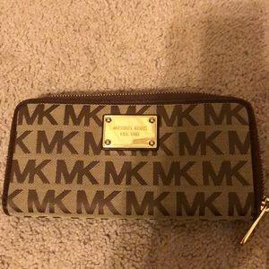 Michael Kors wallet
